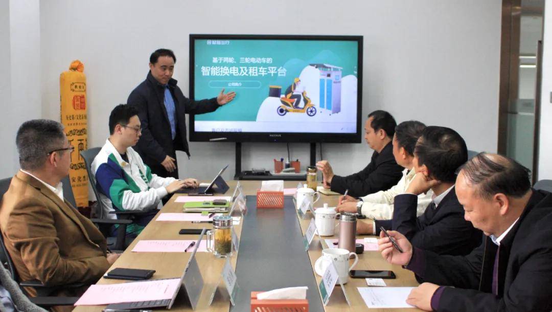 湖南新晃人大代表团视察参观沛霖龙脑产业基地，给予高度认可