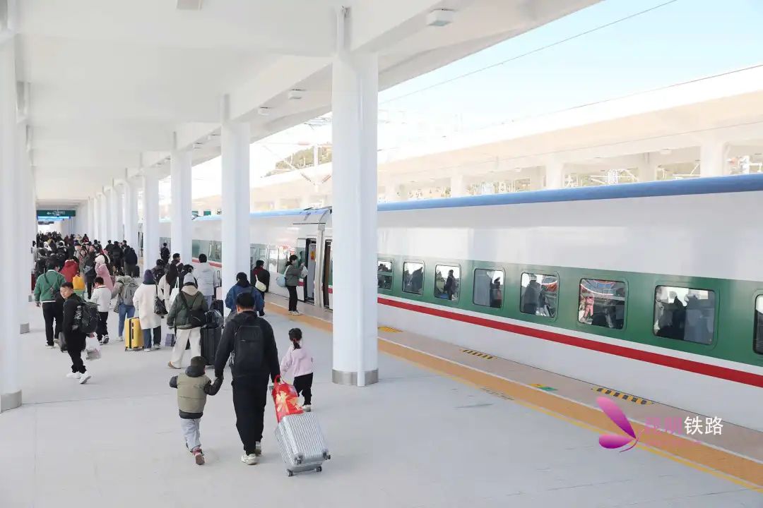 “铁道债”在上交所市场首次成功发行