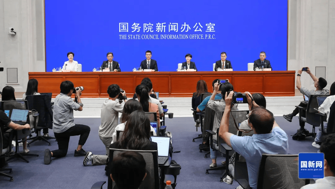 央行邹澜：为政府债券发行营造适宜的流动性环境 增加国债买卖操作