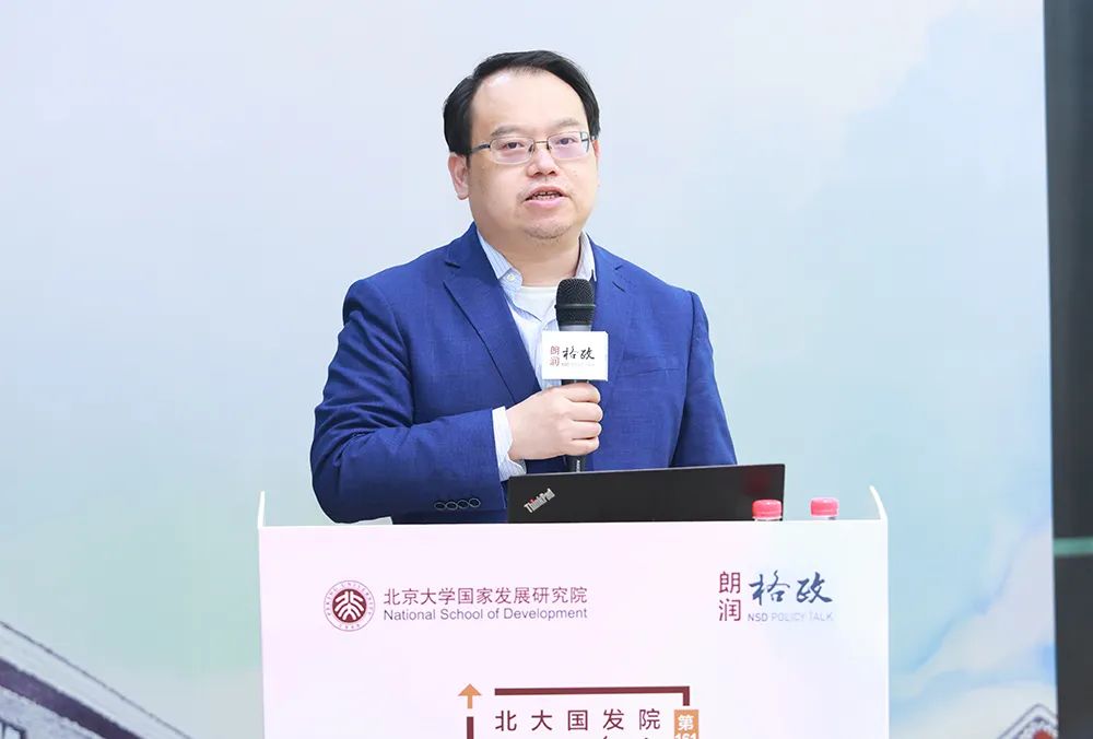 德勤中国程中：企业发展AI技术面临多重挑战，需从长期战略视角突围