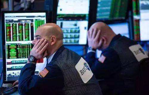 只有美债崩溃才能倒逼预算削减？专家：美国需要来场“特拉斯风暴”！