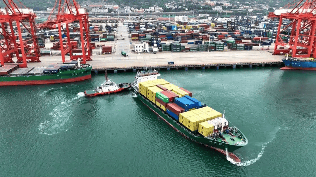 只有美债崩溃才能倒逼预算削减？专家：美国需要来场“特拉斯风暴”！