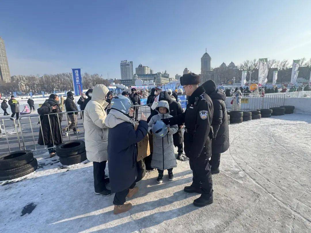 有力度更有温度!冰城公安护航哈洽暖人心