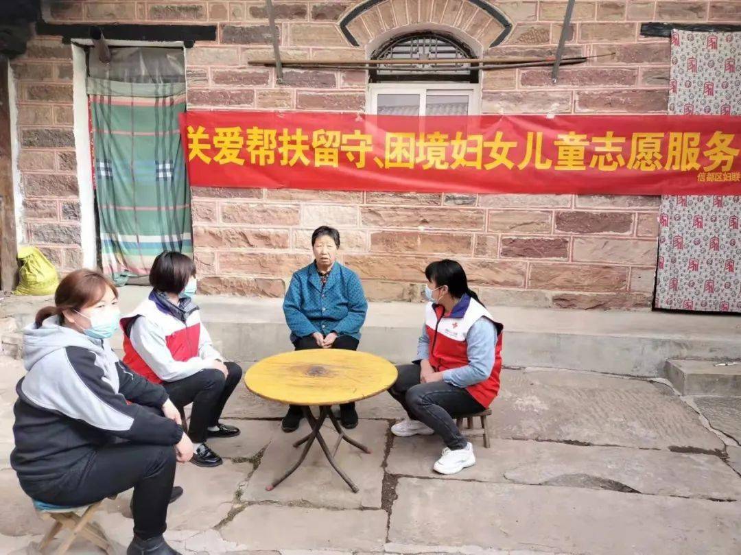 民警暖心帮扶 困境少年立志成长