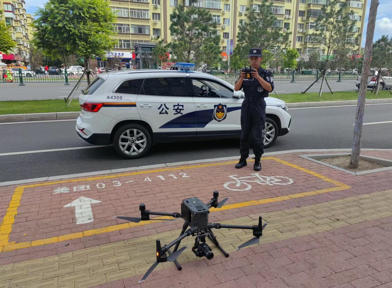 冰城公安圆满完成2025年哈洽会安保任务