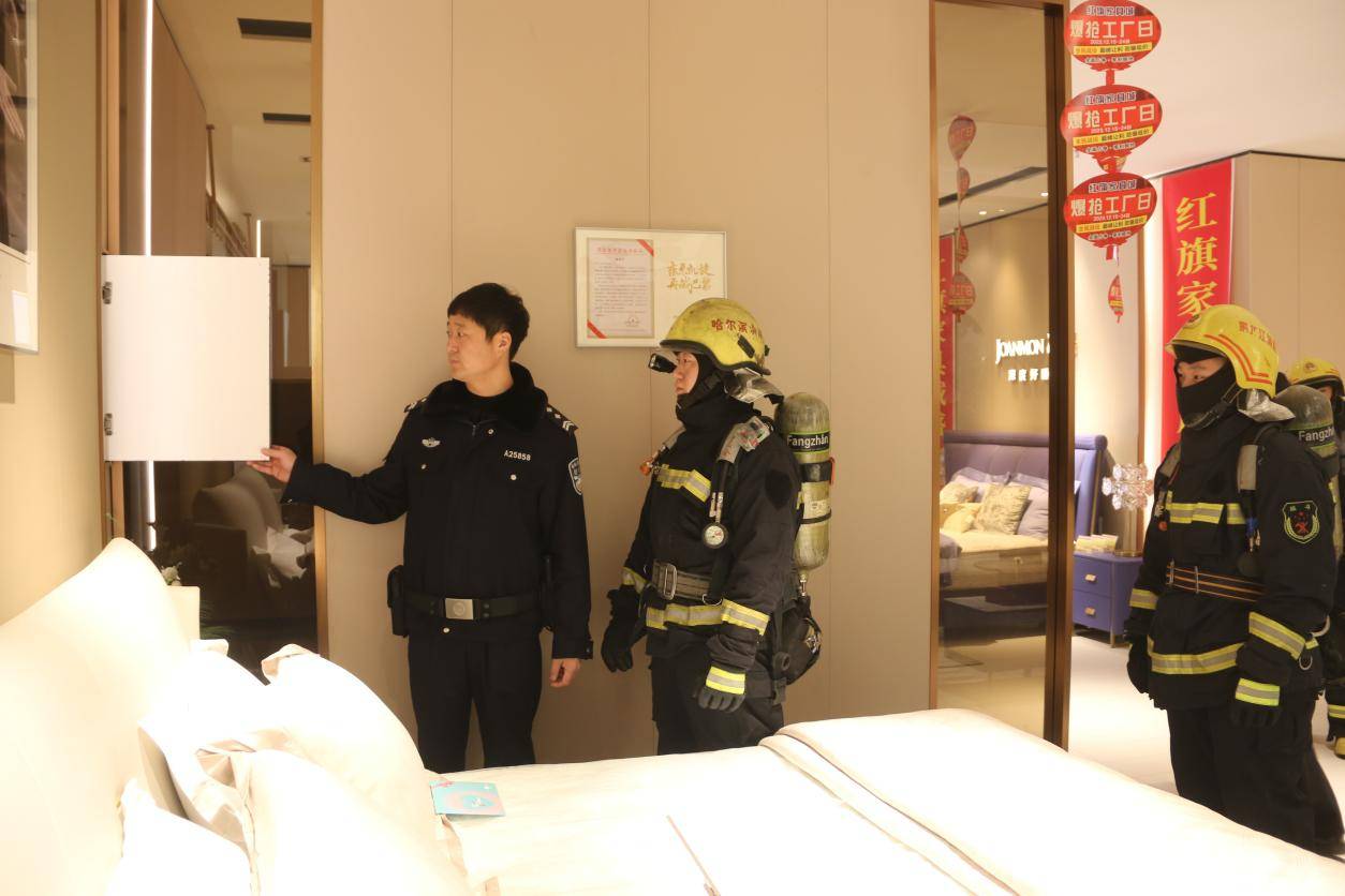 冰城公安: “安全体检”全覆盖 守牢“九小”创平安