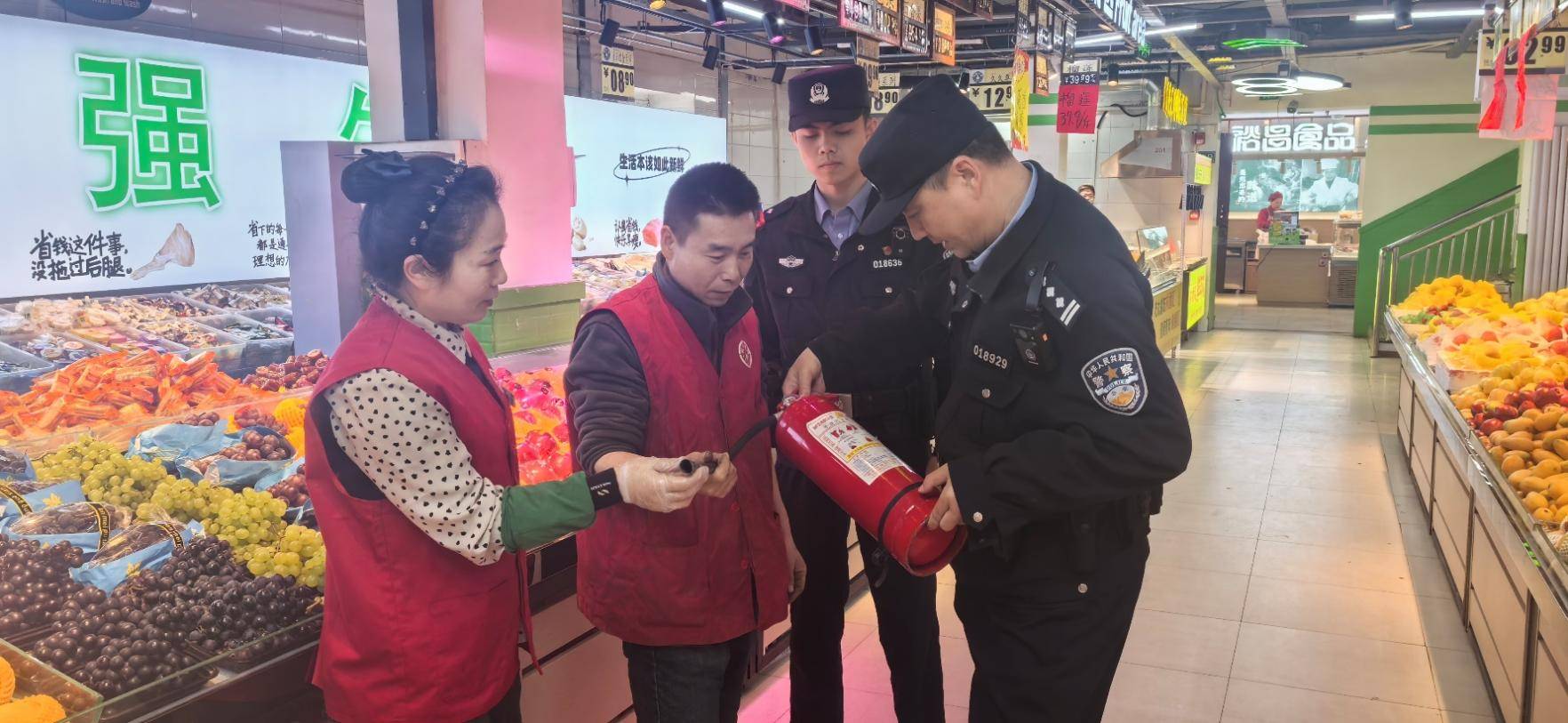 冰城公安: “安全体检”全覆盖 守牢“九小”创平安