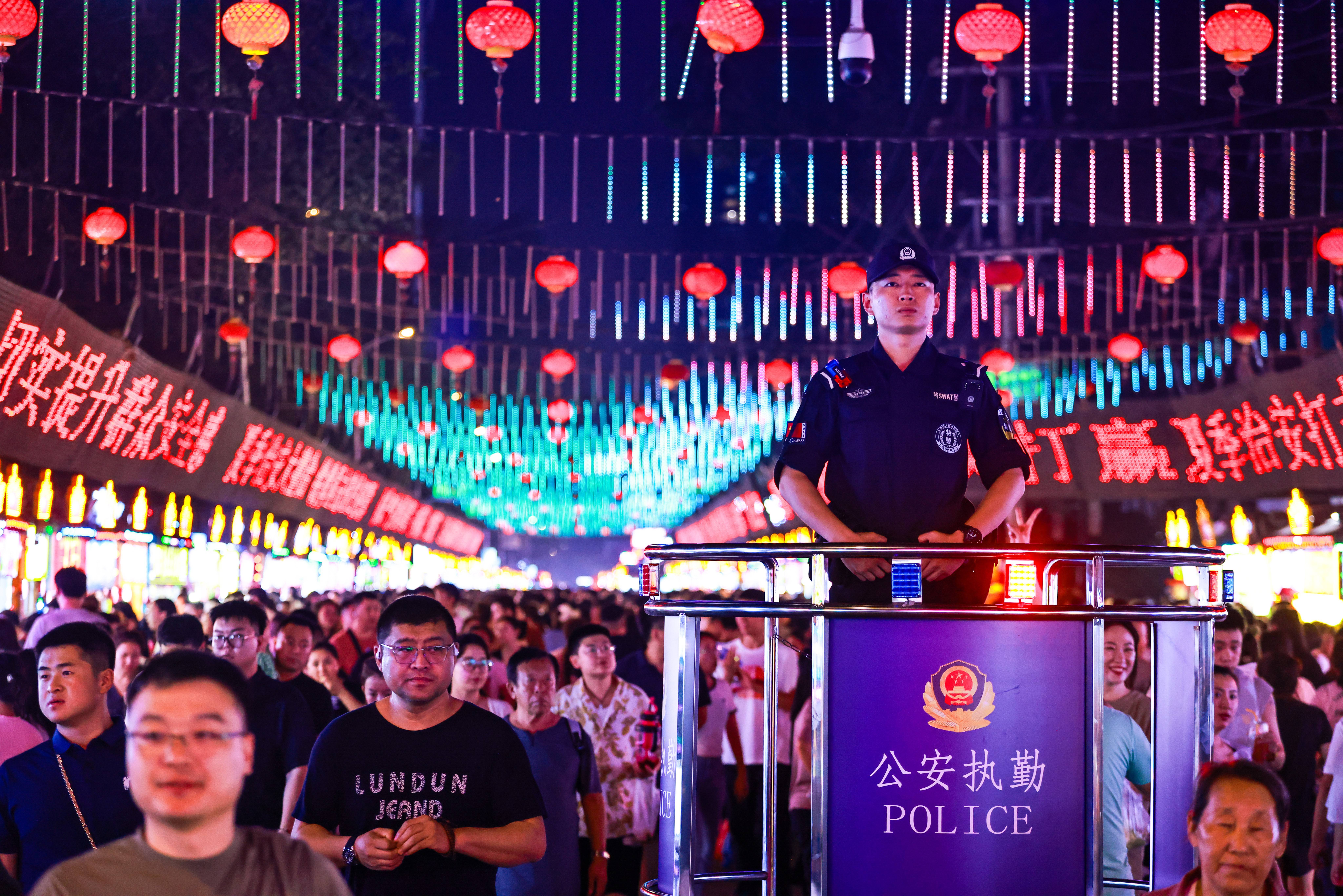 冰城公安:春风化雨,警民同温