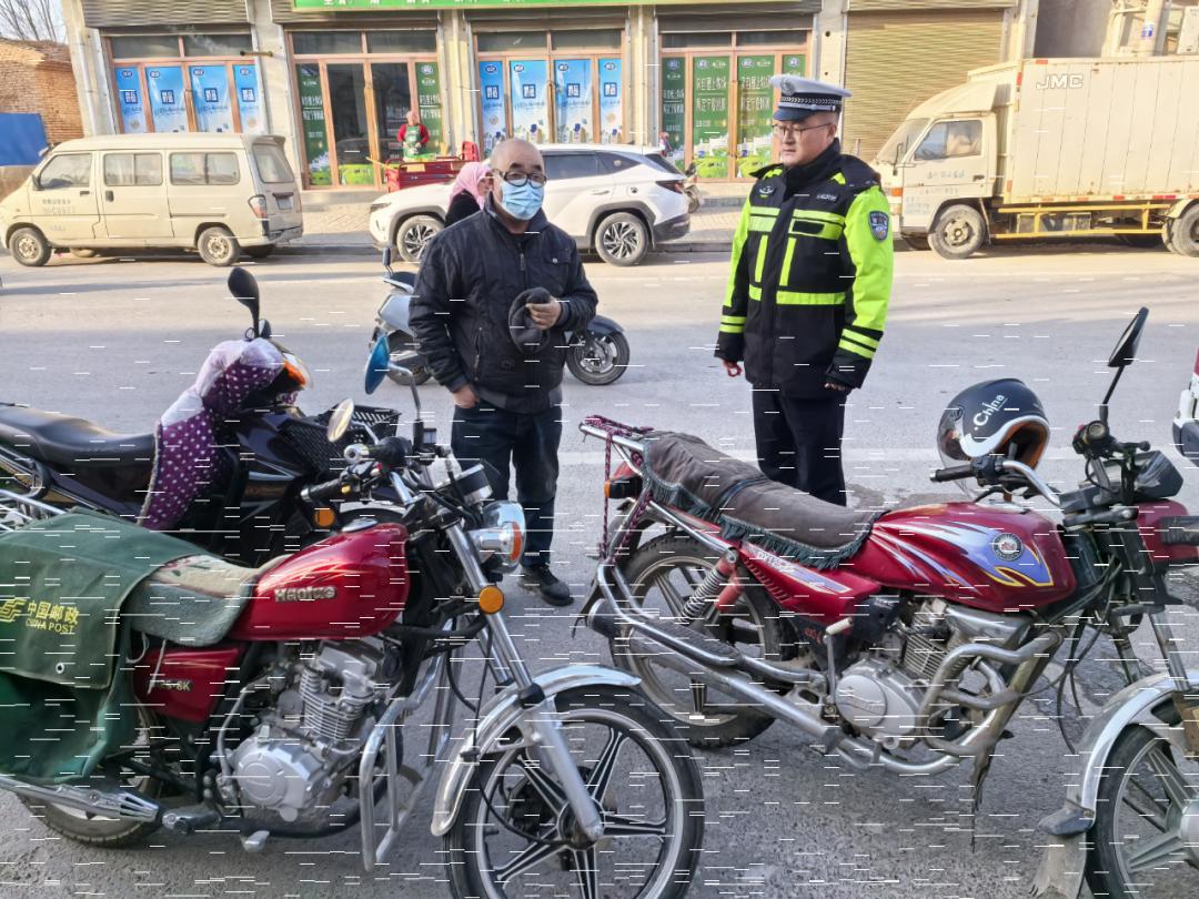 筑牢农村道路安全防线
