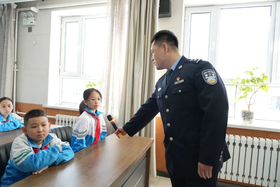 冰城公安:六一普法“童”行 守护萌娃“童”心向阳