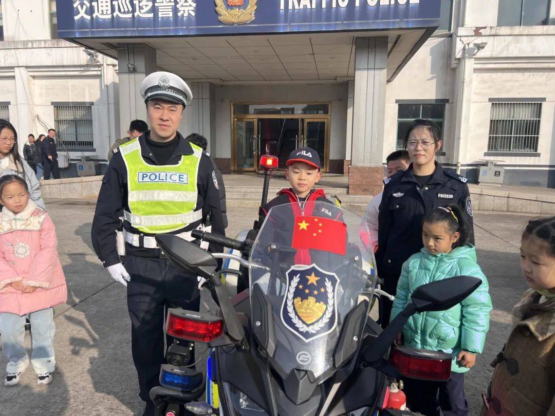 冰城公安:六一普法“童”行 守护萌娃“童”心向阳