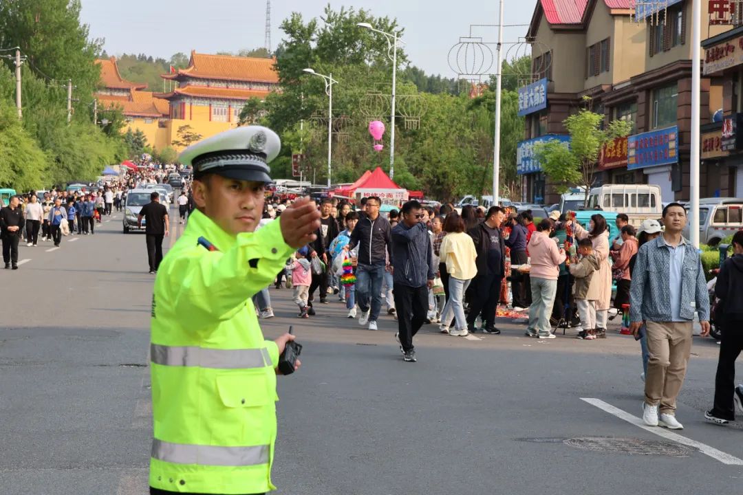 “粽”享平安 “警”色相伴 道外分局全力守护景区安全