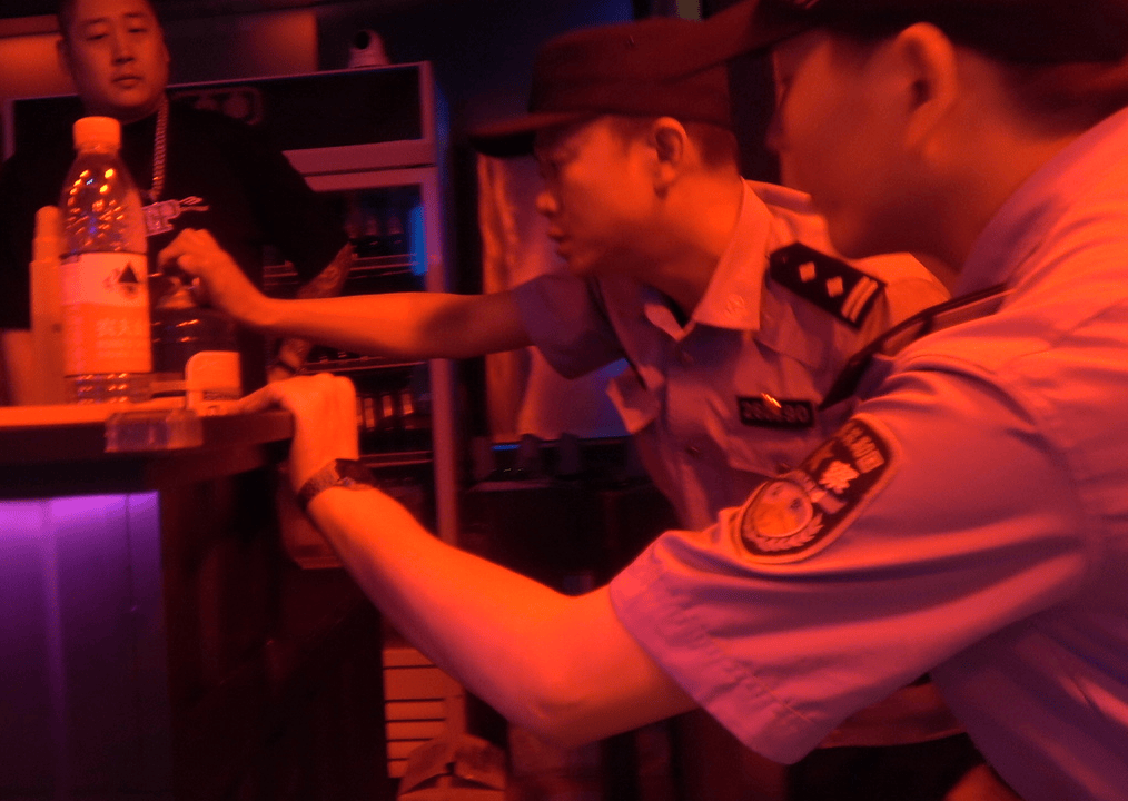 粽香飘处见警色 平安护航正当时丨宾县公安织密端午安保防护网