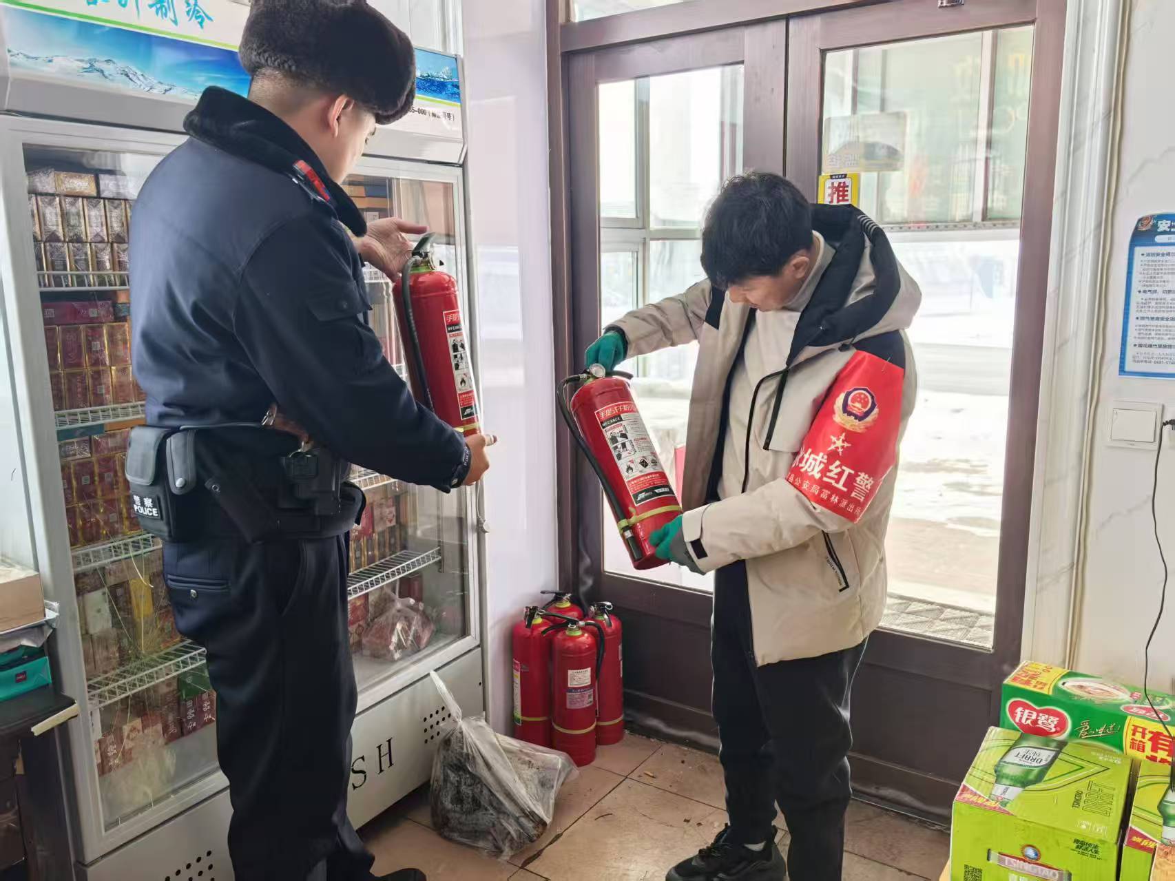 冰城民警暖心接力，接连为群众找回失物获赞誉