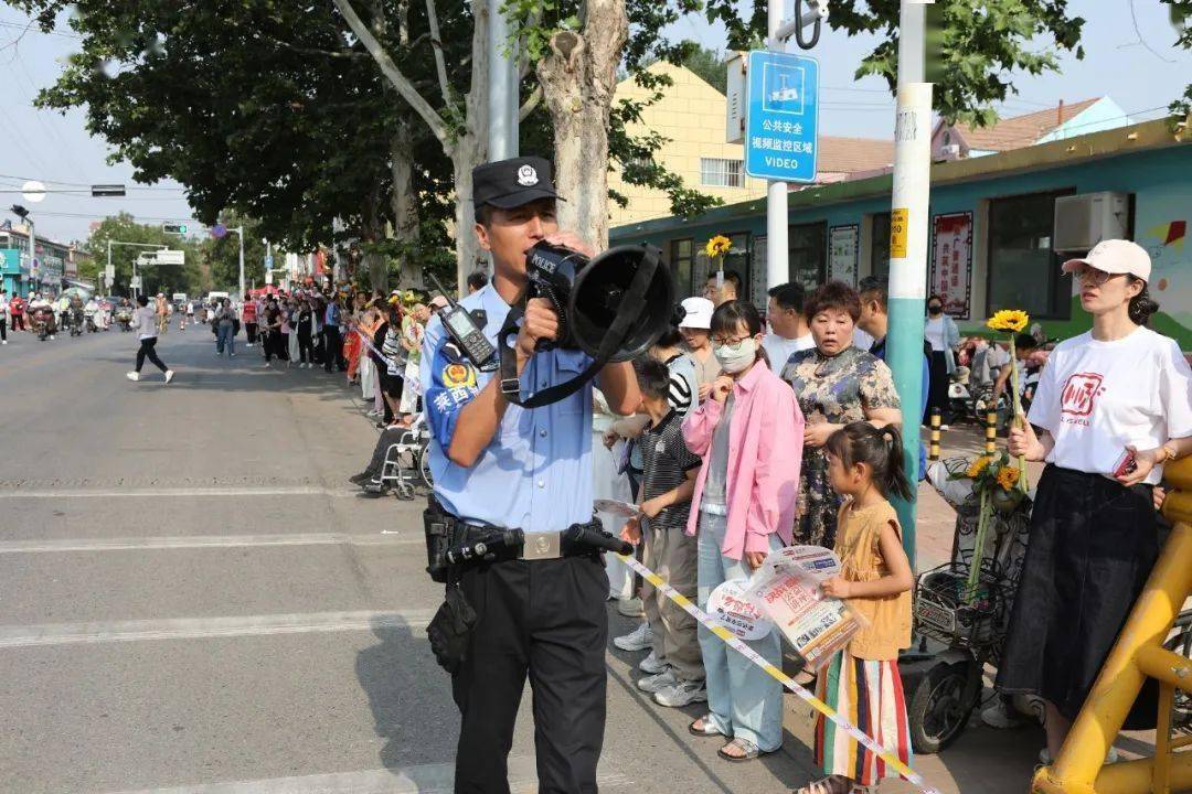 高考突发状况！花园派出所民警火速助力考生寻回证件