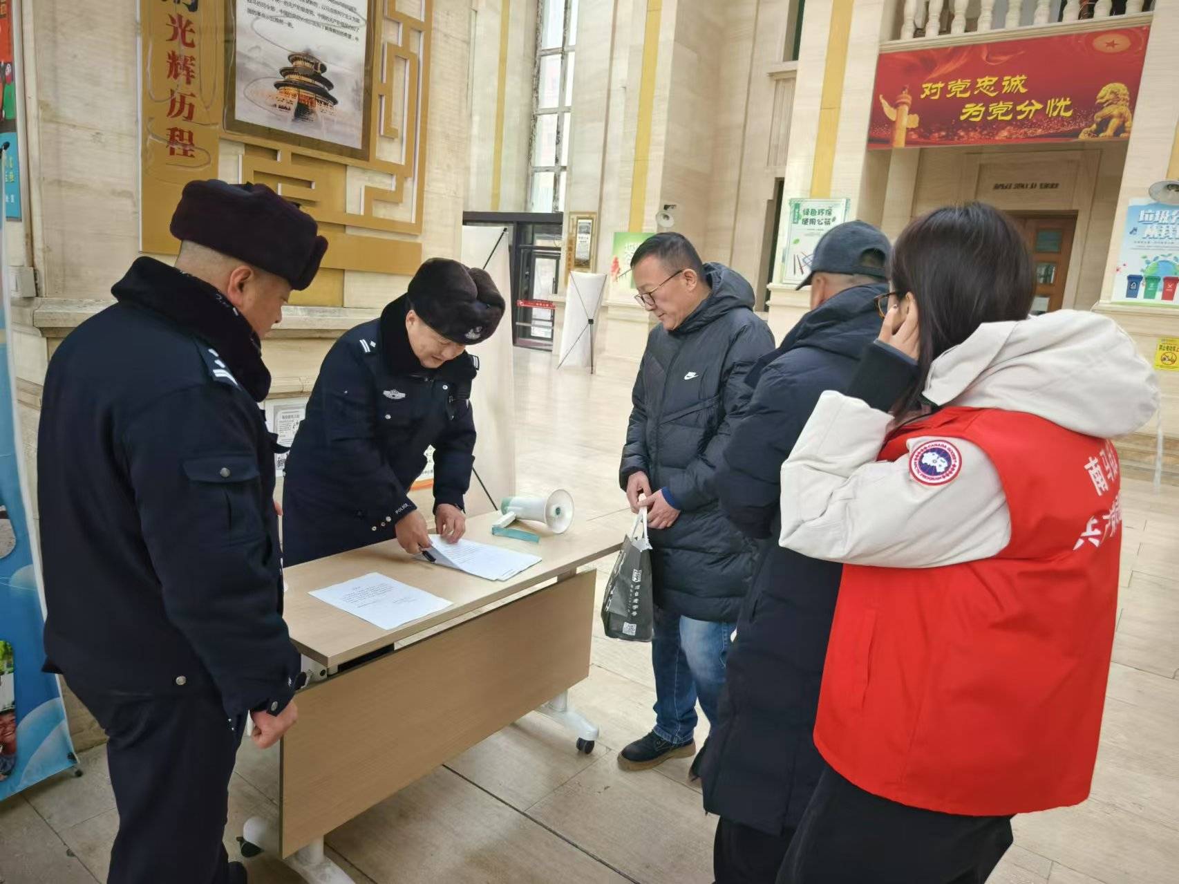 平安一夏 警护安澜 冰城公安守护夏季水域安全