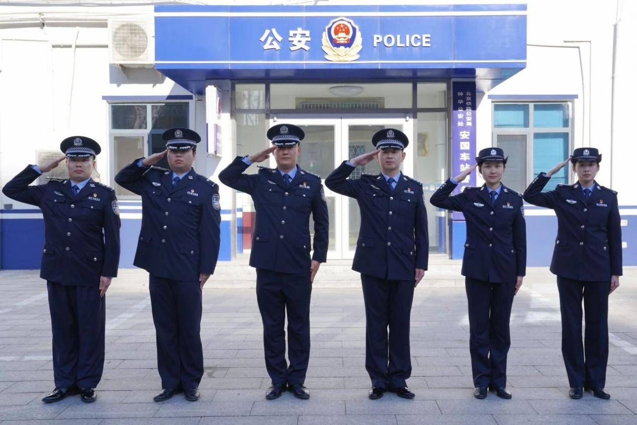 薪火相传从“警”路 绘就青春新“警”色