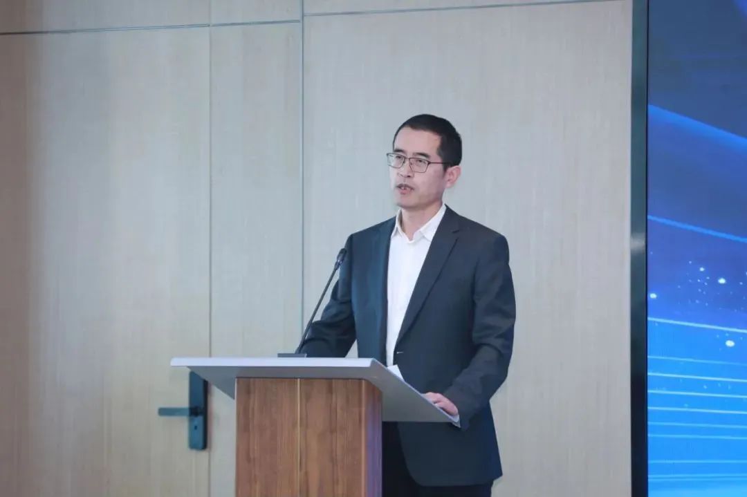 深创投左丁：打造“创新三角” 探索科技成果转化新路径