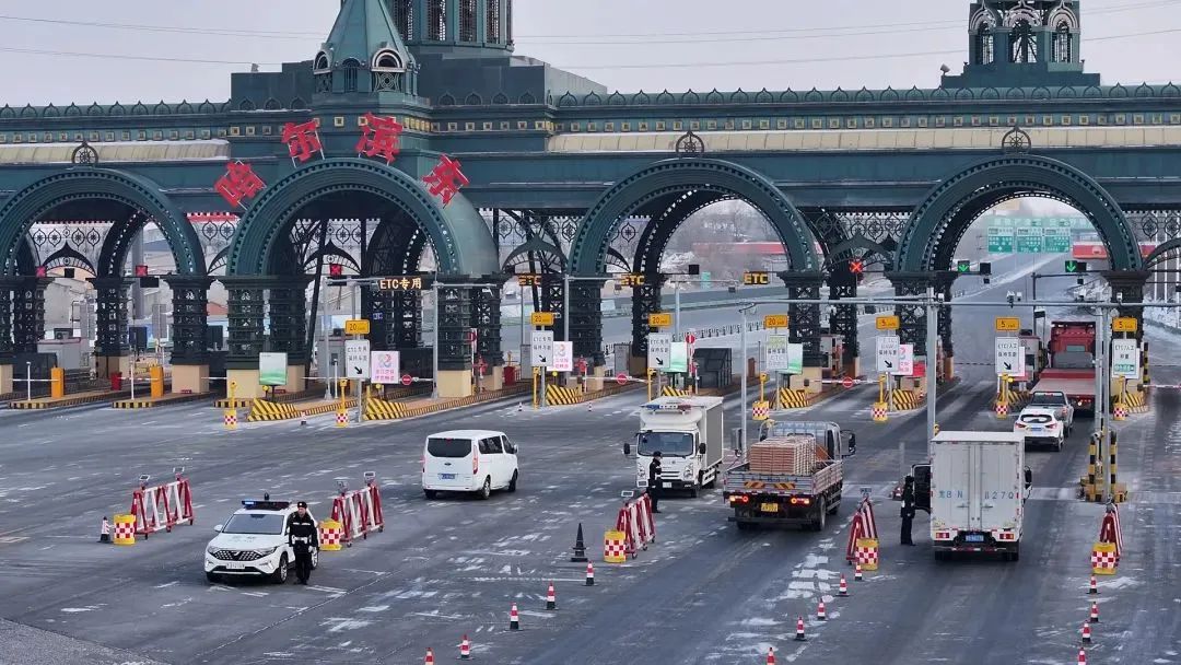 冰城公安：多维发力 筑牢金融安全防线