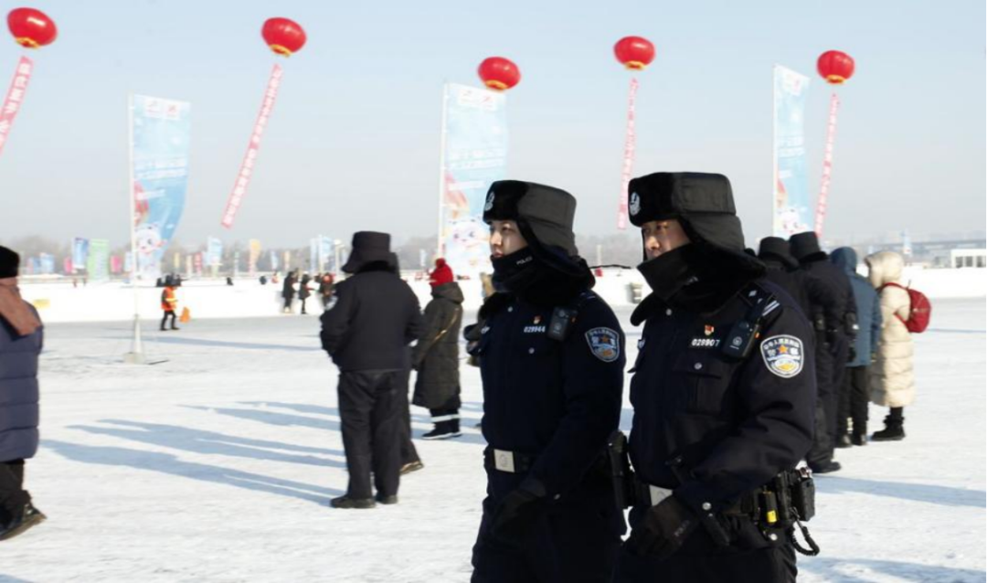 冰城公安：公交“归位”护民生 严查陋习保平安