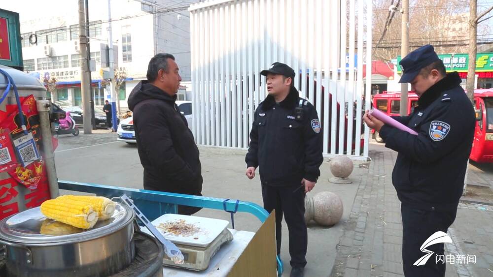 民警助大学生找回丢失物品