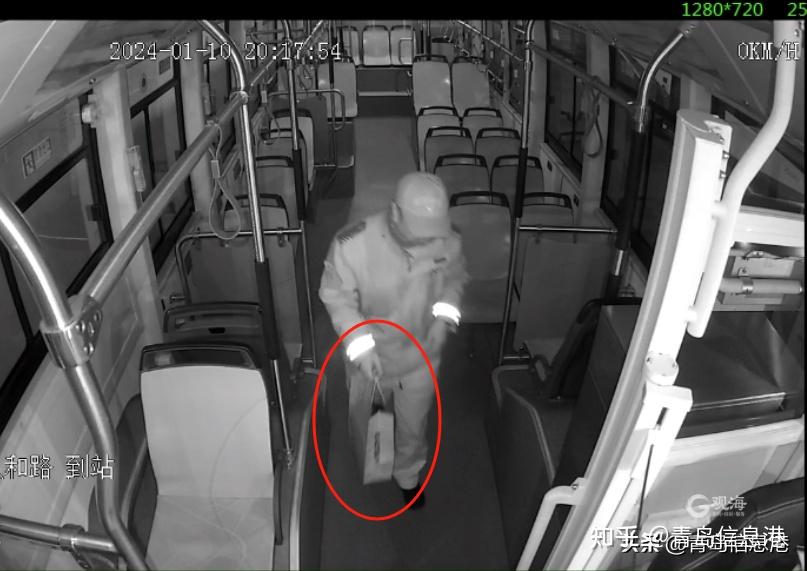 公交车上乘客昏迷！多亏了他们……