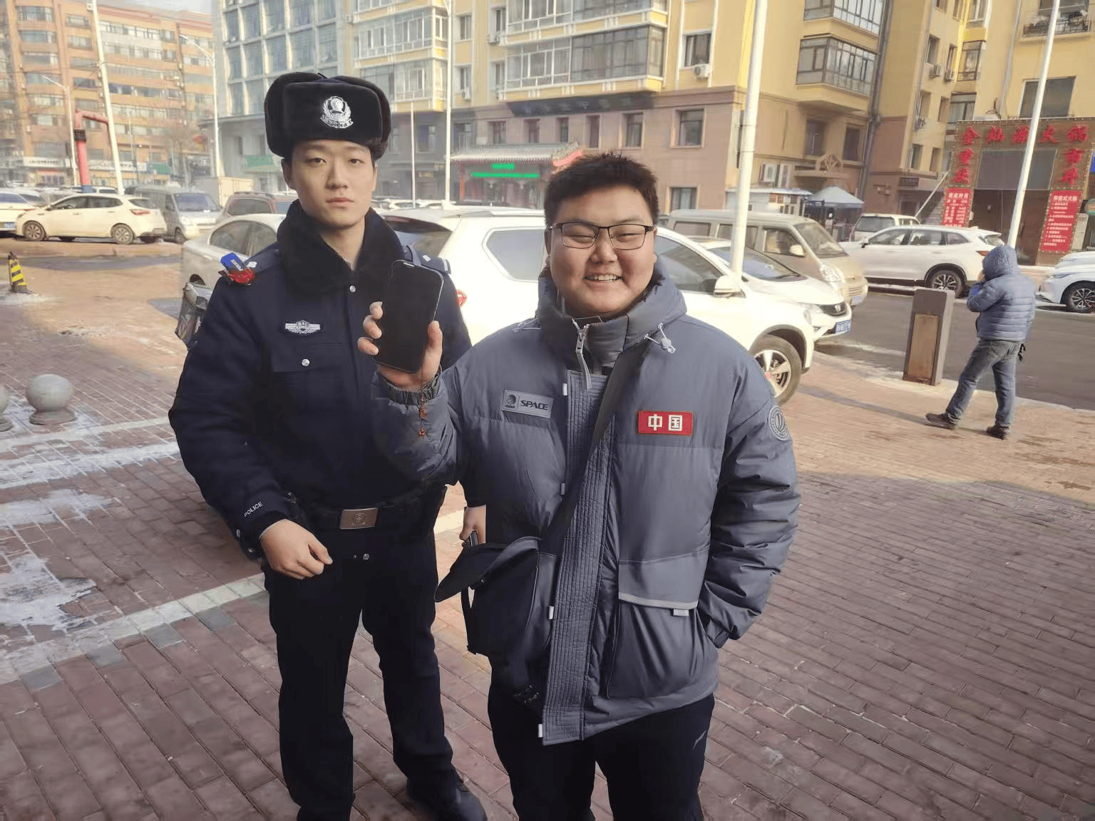 啤酒节“警”色浓! 冰城公安守护每一份夏日畅饮的安心