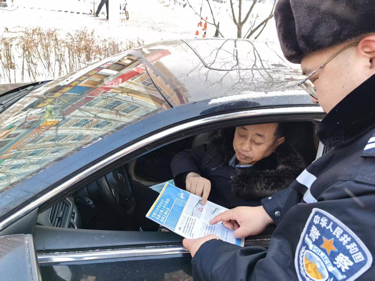 冰城公安深耕“枫桥沃土” 乡间足迹织就边界安宁网