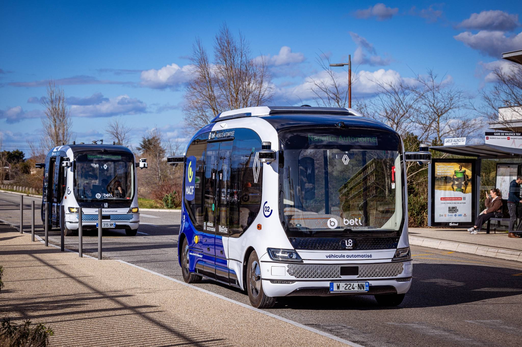 文远知行在新加坡开启自动驾驶小巴纯无人运营