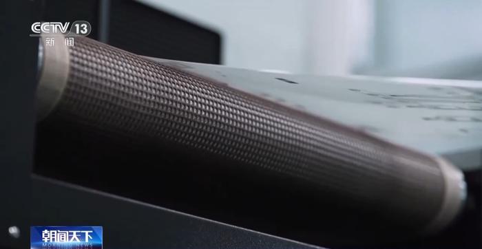 链接世界丨嫩豆腐遇见硬科技：电子皮肤让机器人拥有“触觉”