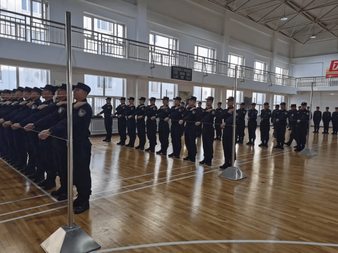 以“勇”为魂 以“训”强能 冰城公安筑牢从警根基