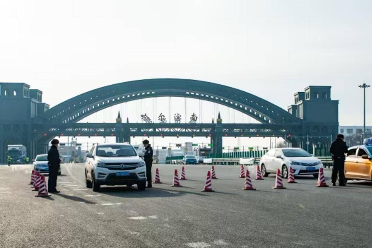 一景一策精准守护 冰城公安筑牢景区安全防线