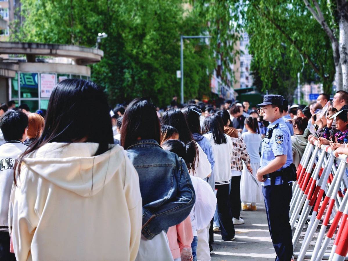 冰城公安:藏蓝守护绘就山水“安澜图”