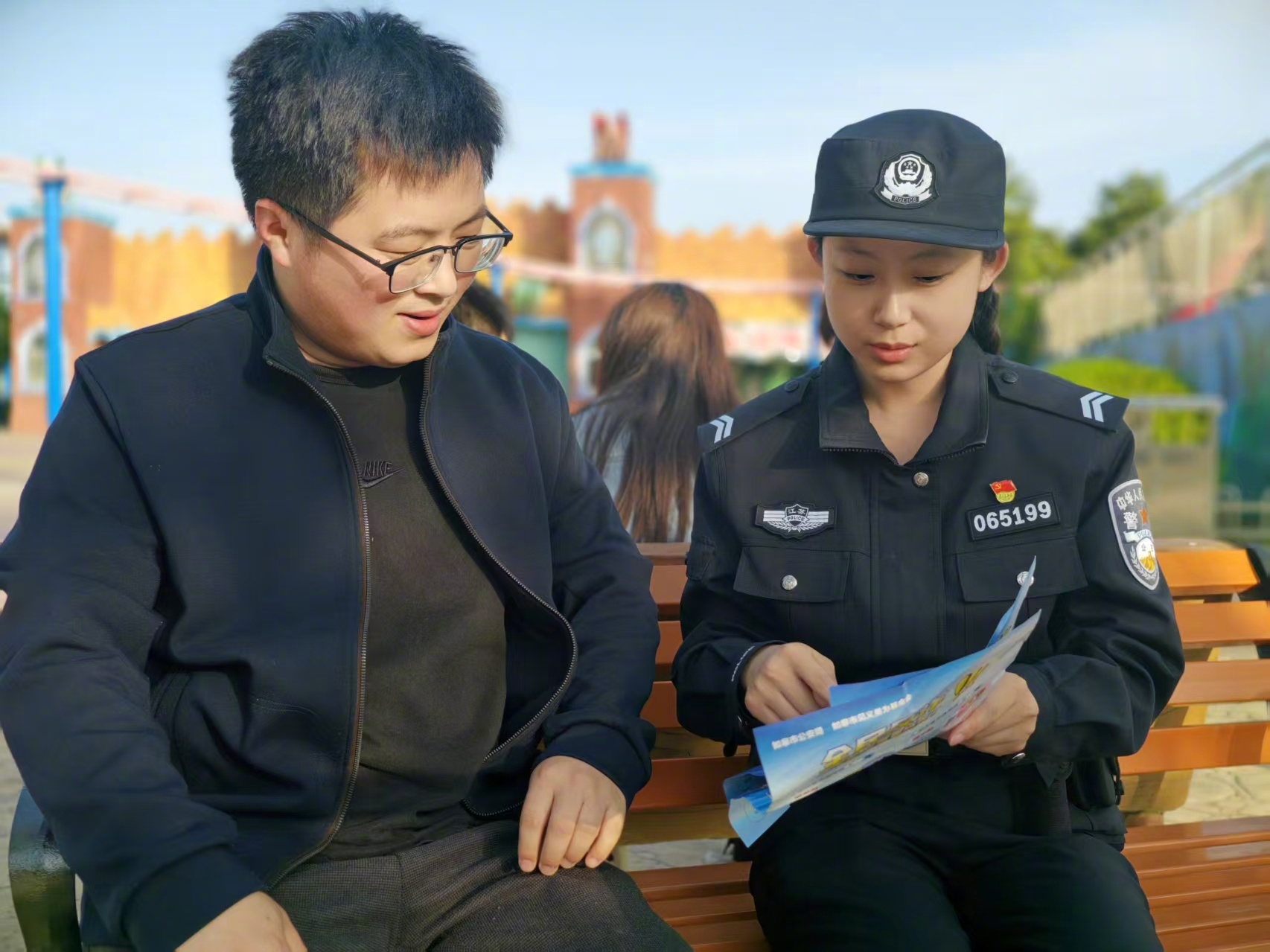 道外分局：以“心”护游 景中有“警”
