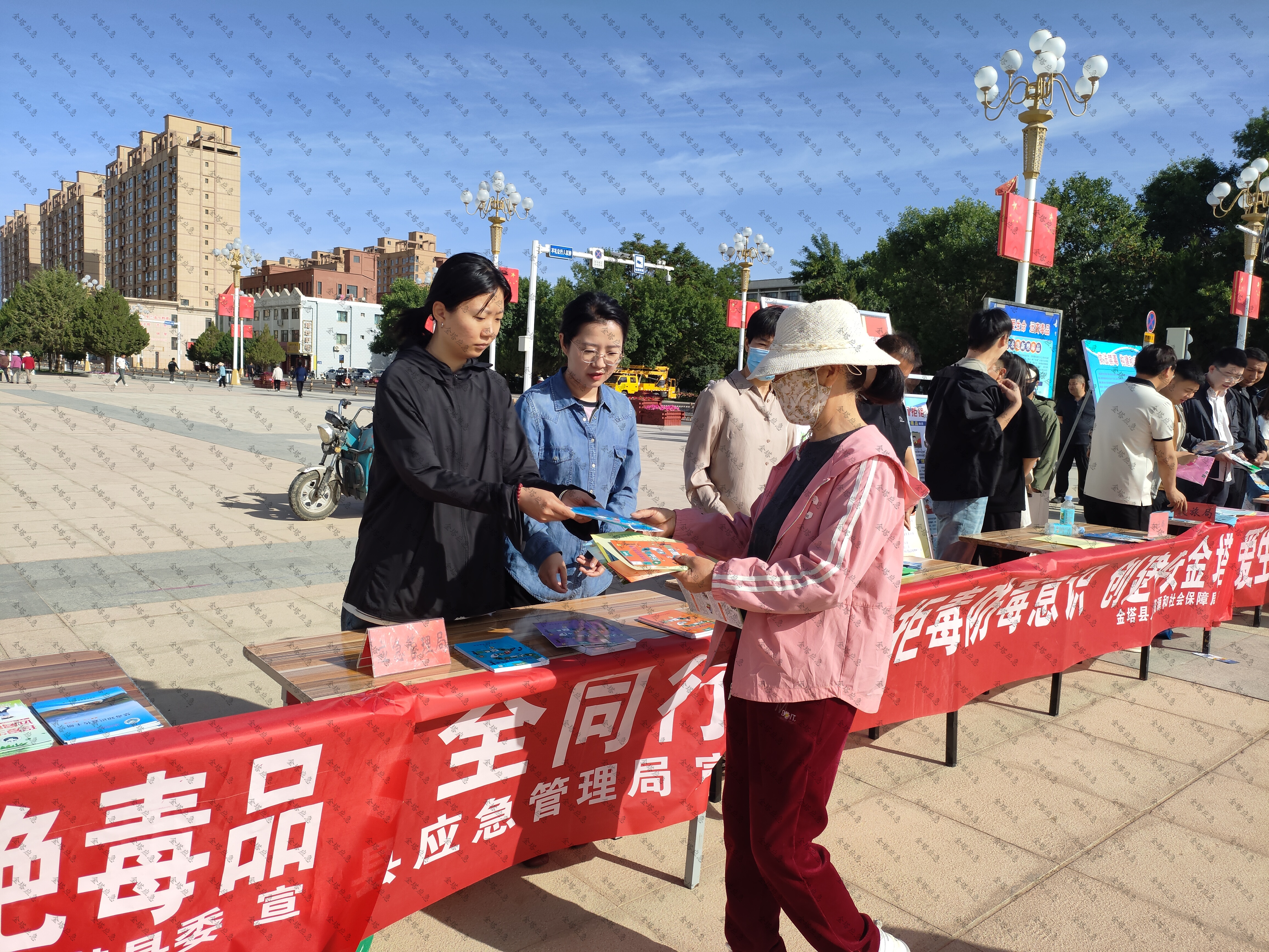 通河公安开展易制毒化学品安全检查，筑牢校园禁毒防线