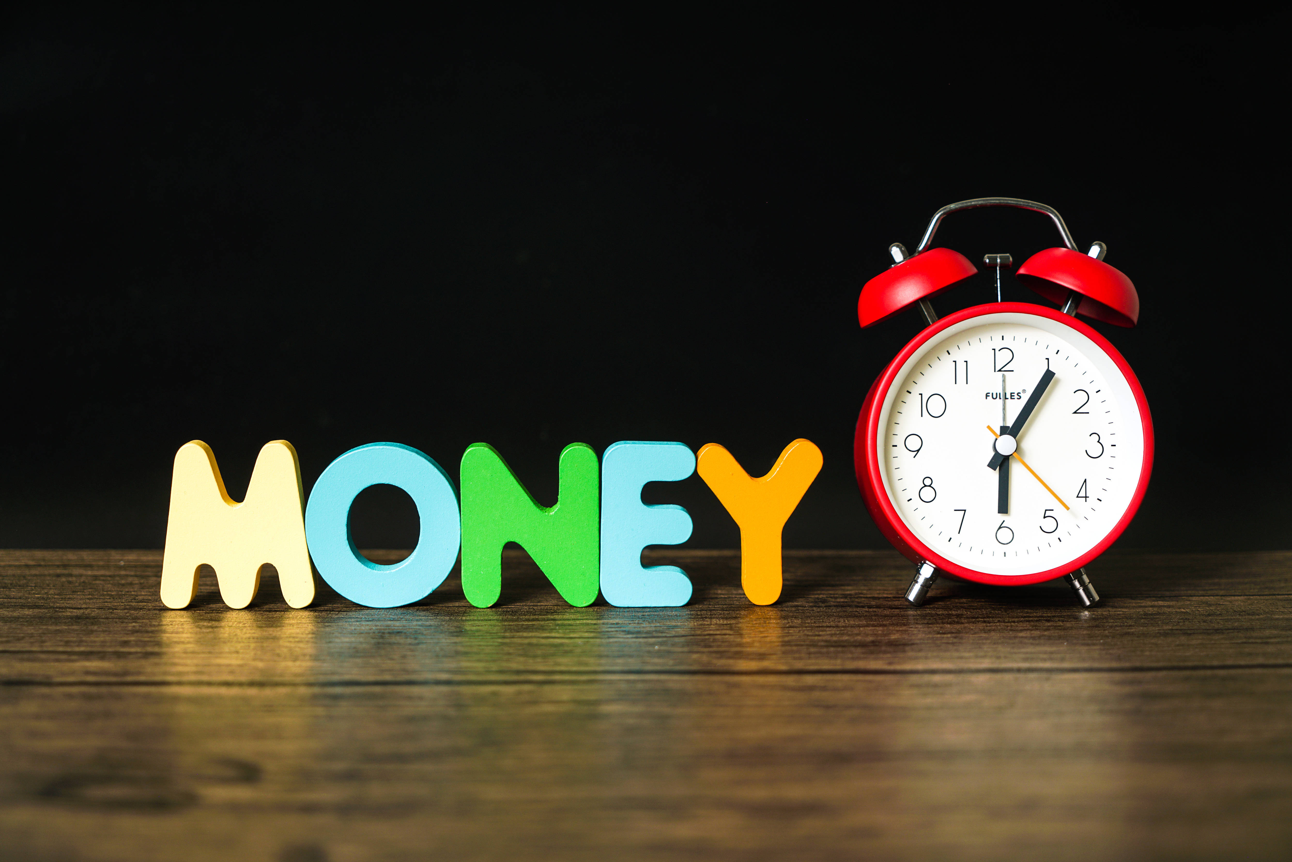 债市早参8月14日|7月社融增量环比减少，央行下属官媒解读；沪指创4年新高，长债剧烈波动