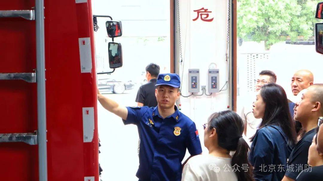 警民携手筑安全 东莱派出所民警开展“九小场所”消防安全宣讲