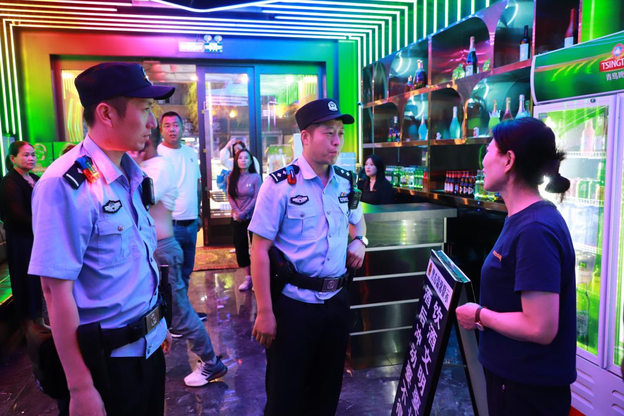 冰城公安：街面警务站里的“情绪为先”处警智慧
