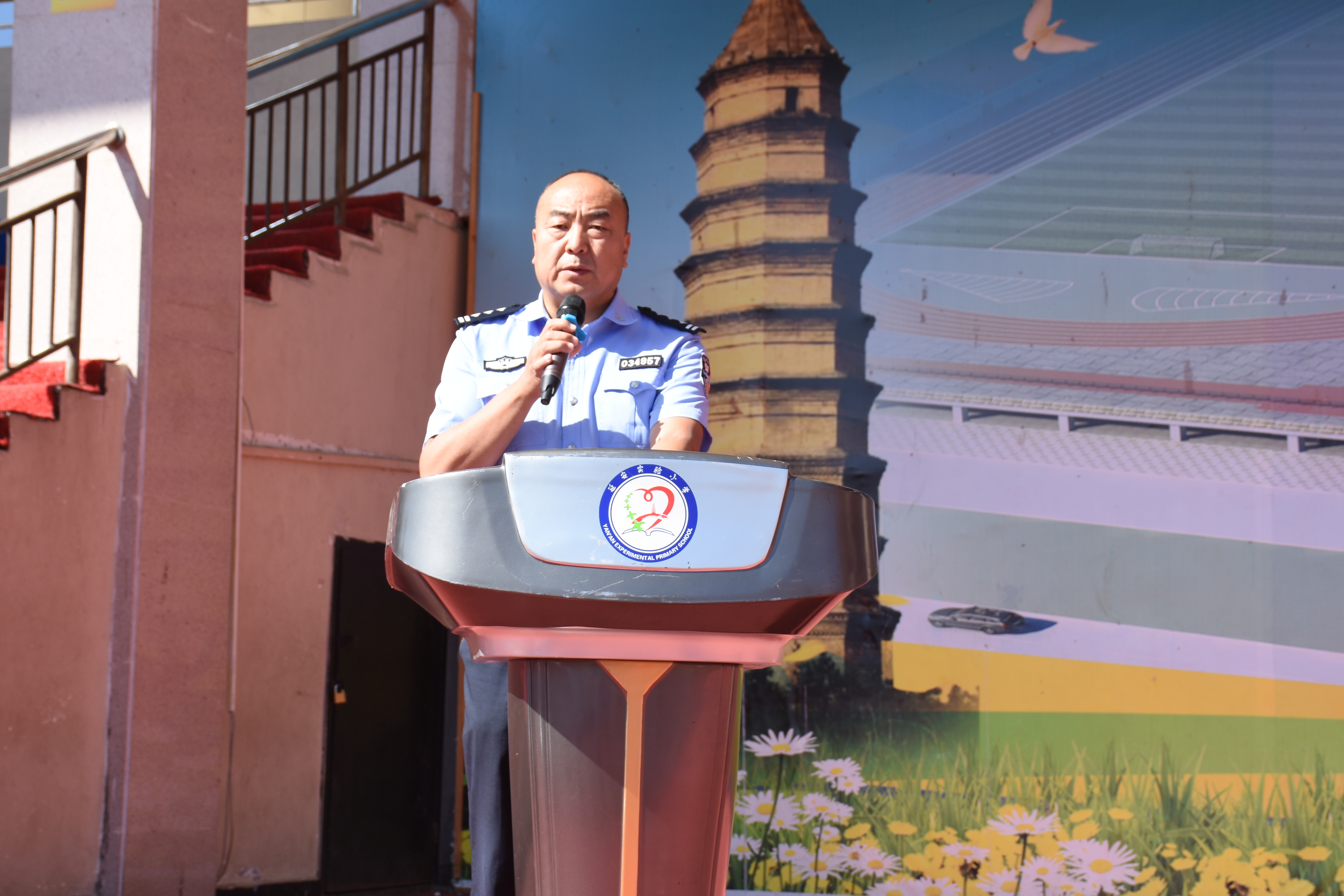 “警”密守护 安全先行 道外分局深入校园筑牢安全防线