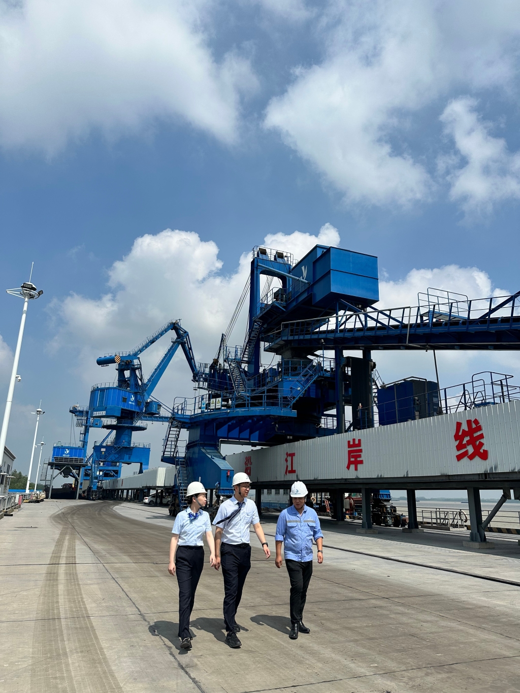 “警”跟发展 不负“企”望 道外公安多措并举助力高质量发展