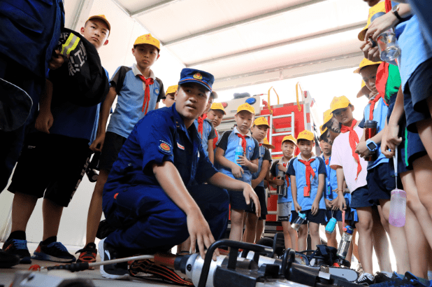 阳光下的守护|通河公安“开学第一课”干货满满