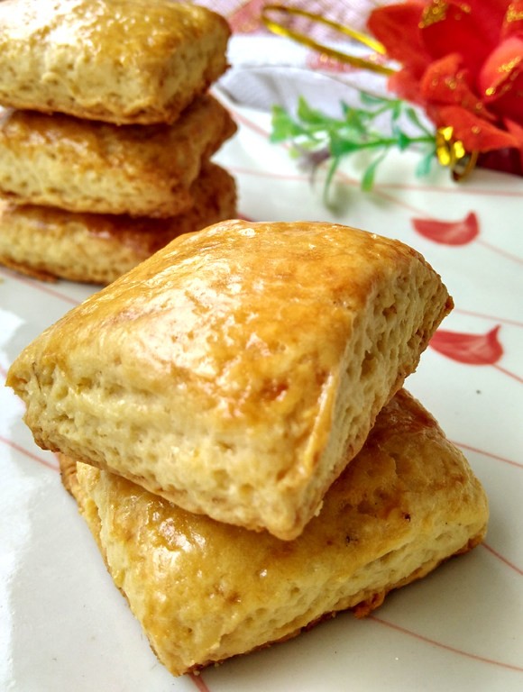 赴港发债热度上涨 8月点心债净融资近700亿创年内单月新高