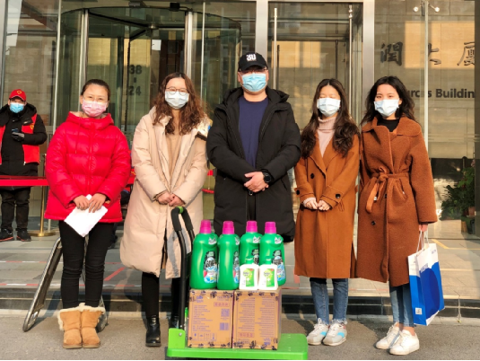 鸡西移动鸡冠区分公司开展迎新慰问,暖心护航新生入学