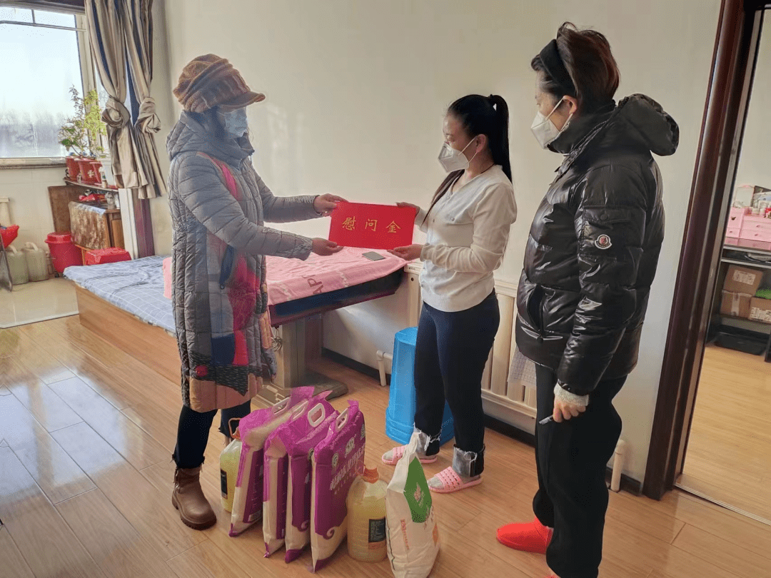 鸡西移动鸡冠区分公司开展迎新慰问,暖心护航新生入学