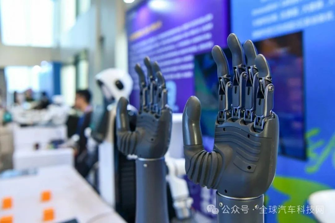 一线投资人热议AI:三大赛道仍处风口,不完美创业者受青睐