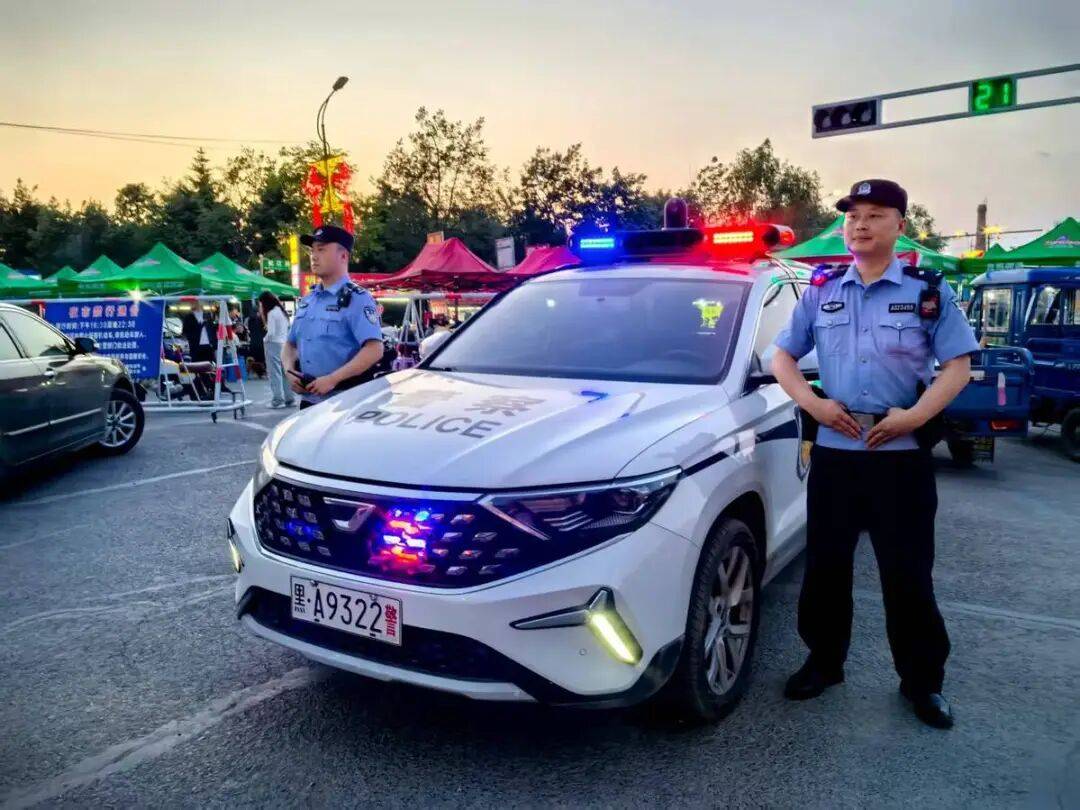 “巡防+宣传”双线发力 道外公安守护沿江安全不放松