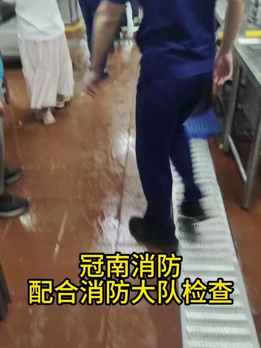 冰城公安开展专项治理 全力守护消防“生命通道”