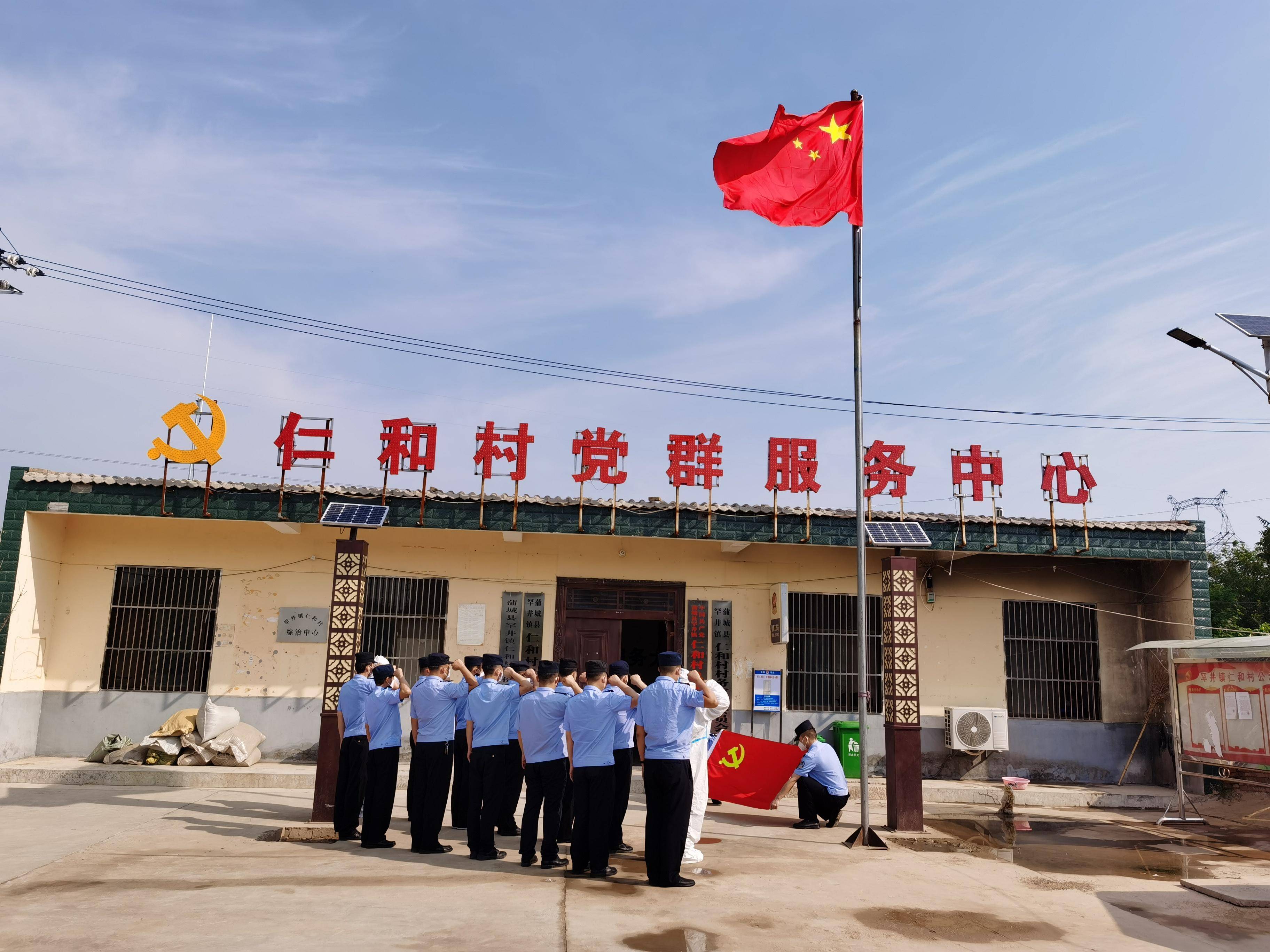 冰城公安： 以宣为先 筑牢企业秋季防火“安全屏障”