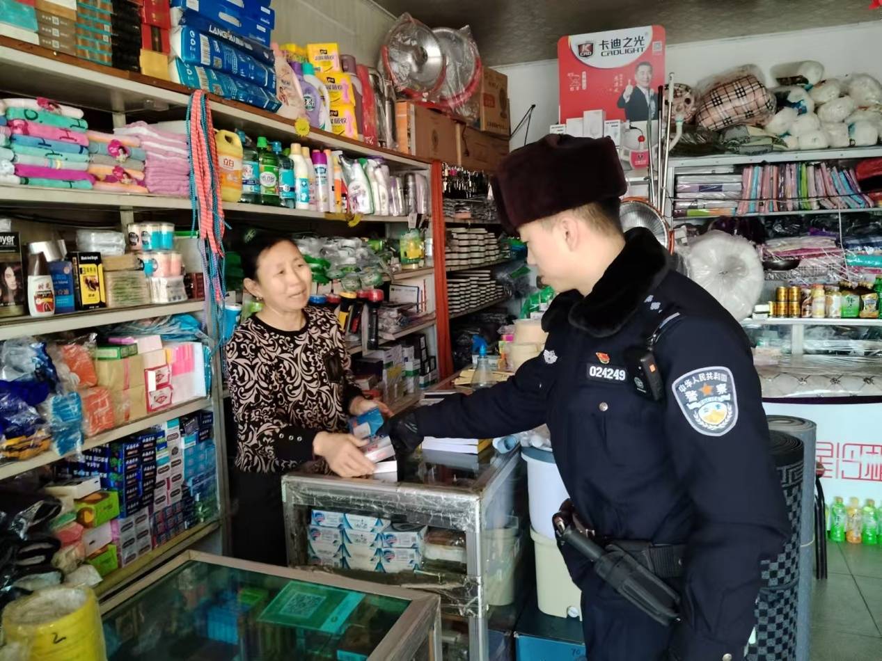 冰城公安： 亮剑非法捕捞 多警联动织密生态网